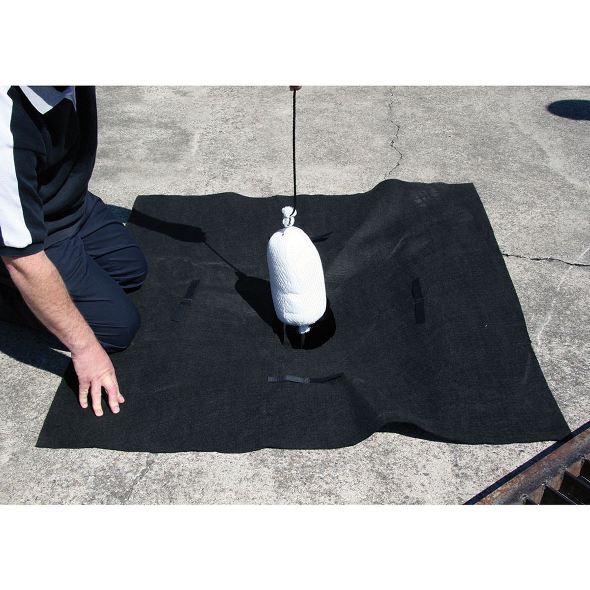 DF1200 Drain Filter | Drain Protection | Drain Guard | Drain Stop | Stormwater Control | How to protect drains from silt and spills | Construction | sediment | Ecospill Brisbane Sydney Melbourne Pert